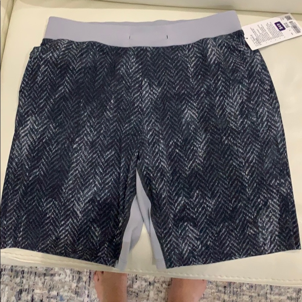 NWT Lululemon T.H.E Short 9inch Linerless
